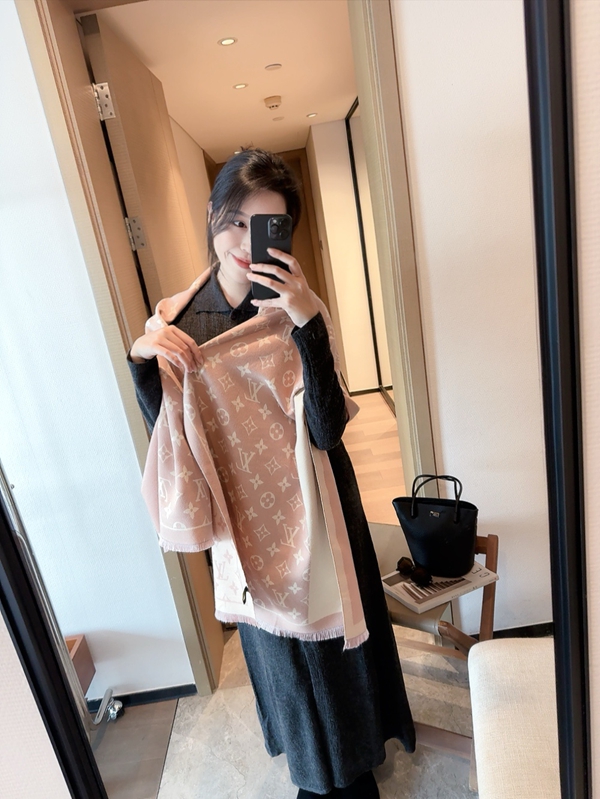 ブランドマフラー細部ディテール